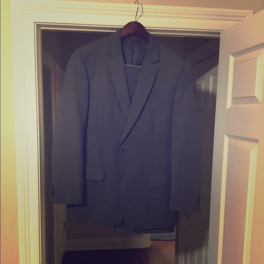 Micheal Kors Suit